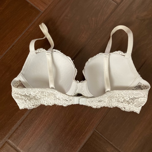 Victoria’s Secret VS Dream Angels Lace Demi Bra in Ice Blue 34B EUC - Picture 3 of 4